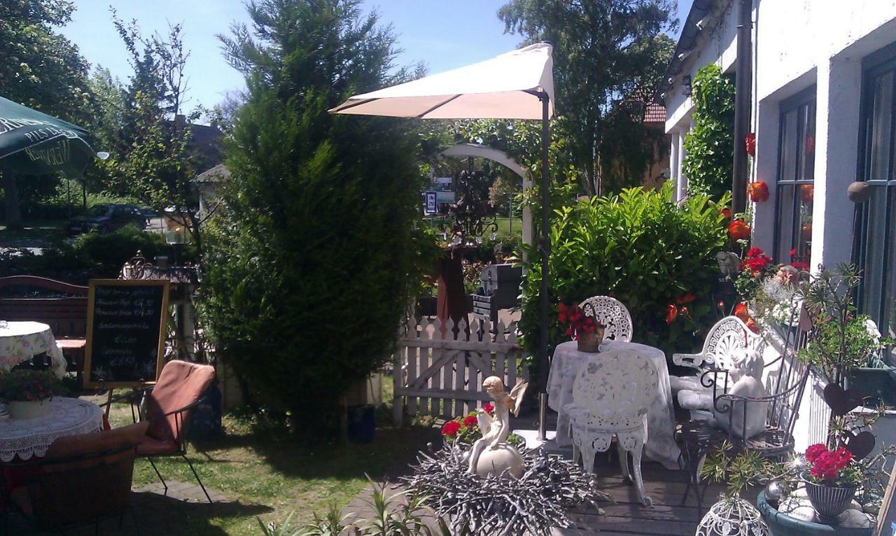 Cafesahne U Pension Dranske Exterior photo